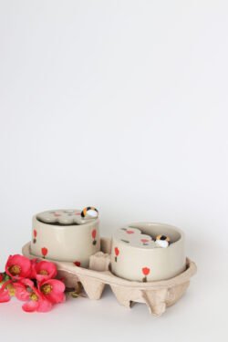 tulips & bee travel cup