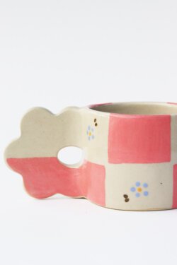 flower handle mug - pink checkers & forget-me-nots