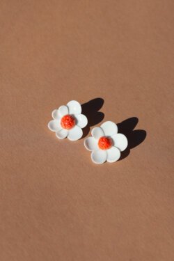 white magnolias